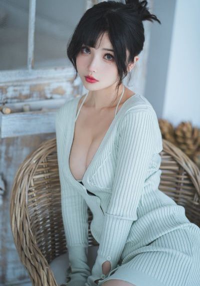 放荡老师双腿猛进入hh男男视频