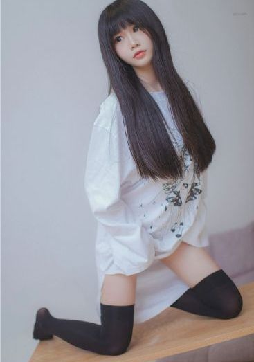 待绽蔷薇