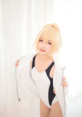 邻居家的天使
